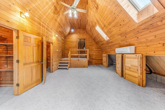 63 CRESTVIEW DRIVE, Hortonville, WI 54844