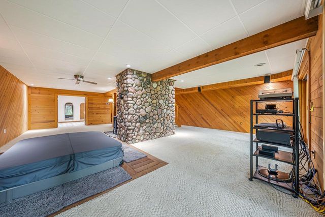 63 CRESTVIEW DRIVE, Hortonville, WI 54844