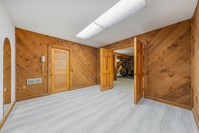 63 CRESTVIEW DRIVE, Hortonville, WI 54844