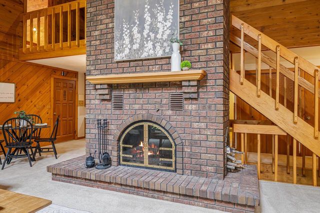 63 CRESTVIEW DRIVE, Hortonville, WI 54844