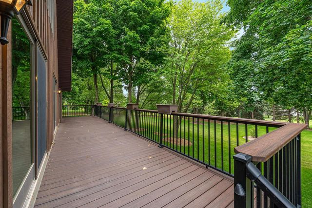 63 CRESTVIEW DRIVE, Hortonville, WI 54844