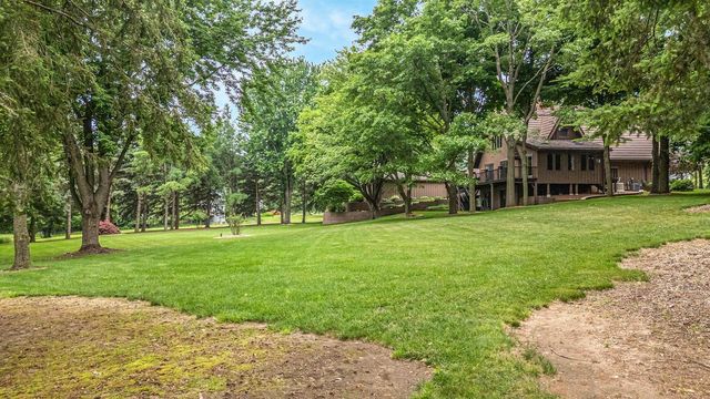 63 CRESTVIEW DRIVE, Hortonville, WI 54844