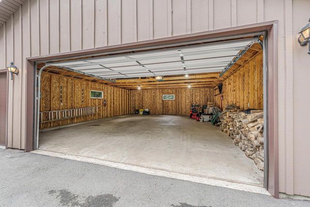 63 CRESTVIEW DRIVE, Hortonville, WI 54844