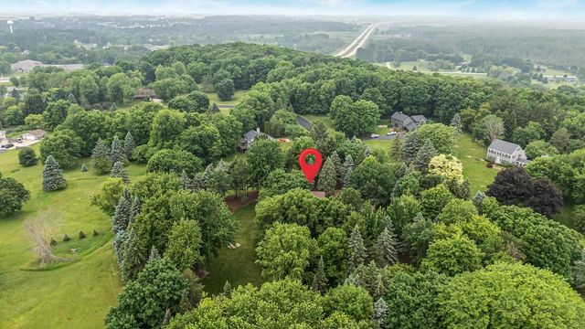 63 CRESTVIEW DRIVE, Hortonville, WI 54844