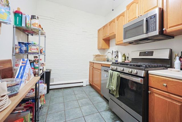 17 Symphony 8, Boston, MA 02115