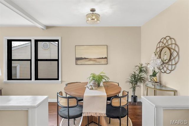 1370 Mobile Court, St Louis, MO 63139