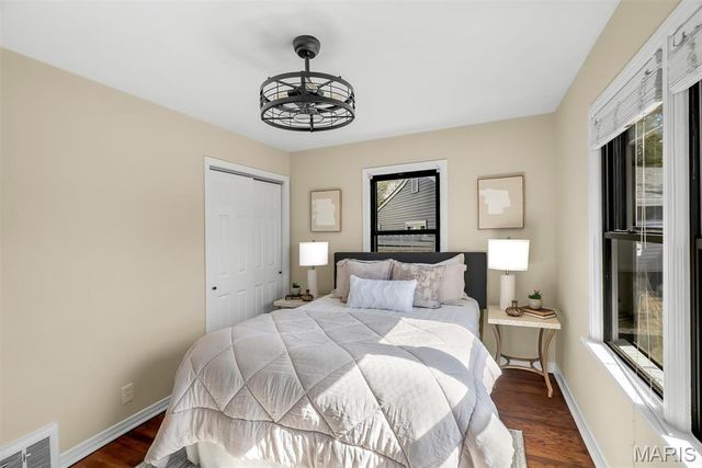 1370 Mobile Court, St Louis, MO 63139