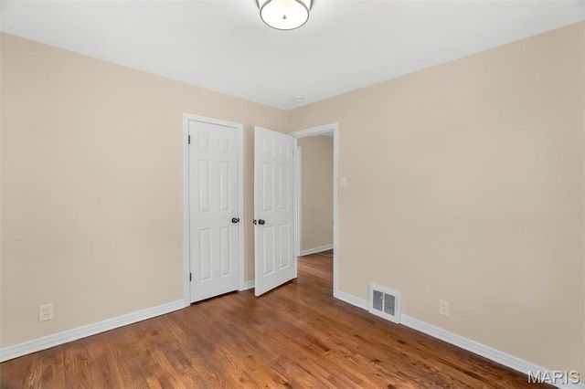 1370 Mobile Court, St Louis, MO 63139