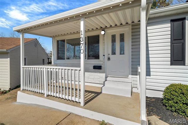 1370 Mobile Court, St Louis, MO 63139