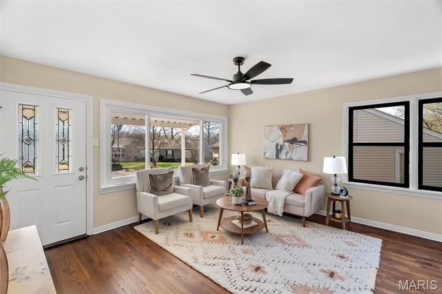 1370 Mobile Court, St Louis, MO 63139