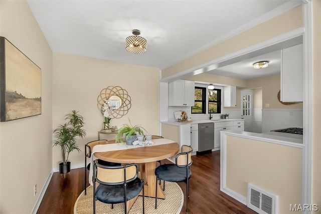 1370 Mobile Court, St Louis, MO 63139