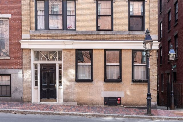 76 W Cedar St 4F, Boston, MA 02114