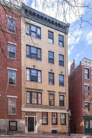76 W Cedar St 4F, Boston, MA 02114