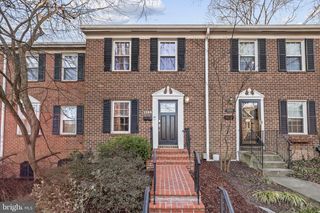 1104 WILKES ST, Alexandria, VA 22314