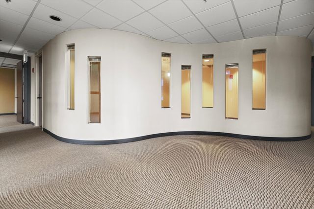 211 W Wacker Drive 1610, Chicago, IL 60606