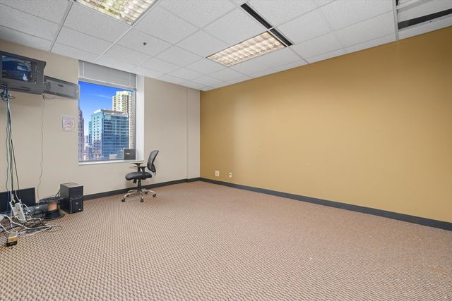 211 W Wacker Drive 1610, Chicago, IL 60606