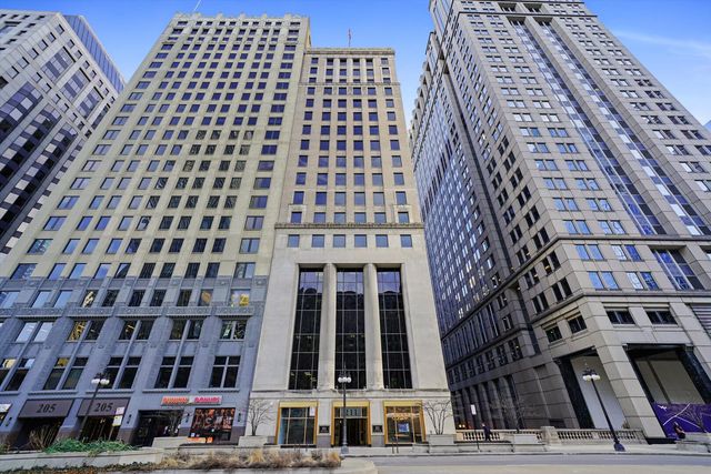 211 W Wacker Drive 1610, Chicago, IL 60606