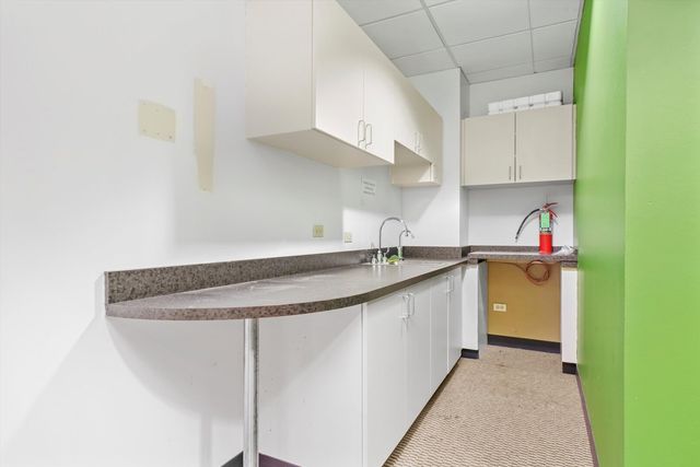 211 W Wacker Drive 1610, Chicago, IL 60606