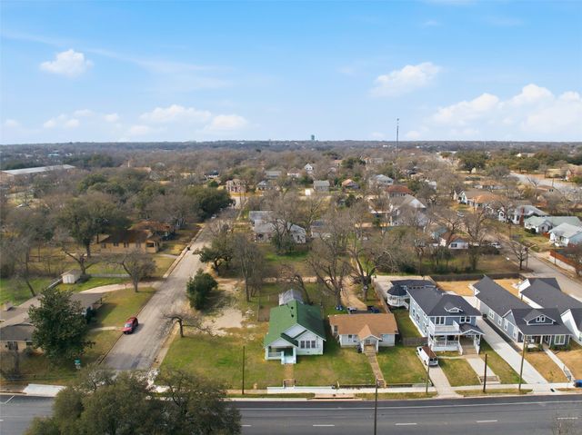 2012 N 5th Street, Waco, TX 76708