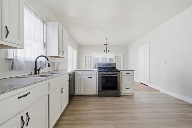 2012 N 5th Street, Waco, TX 76708