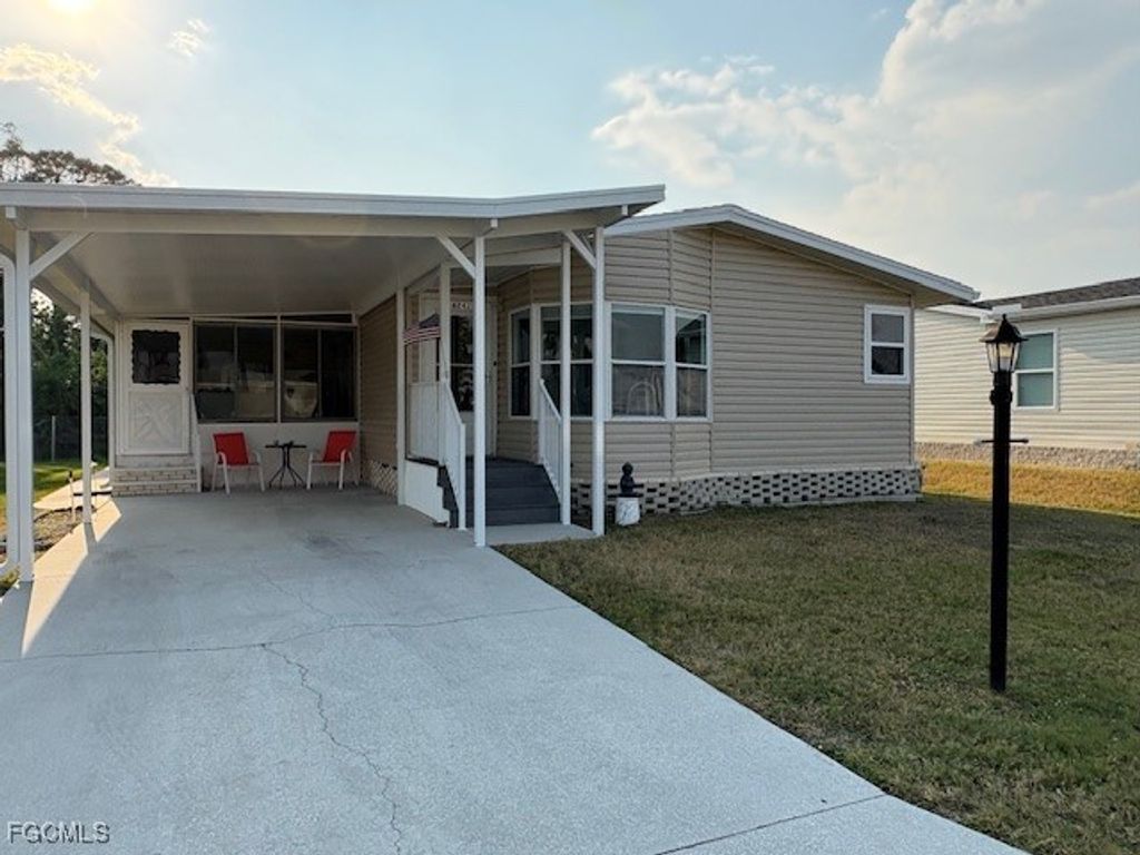 16242 Asheboro CT, Fort Myers, FL 33908