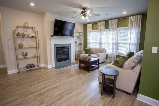 622 Shadow Moss Avenue, Canton, GA 30115