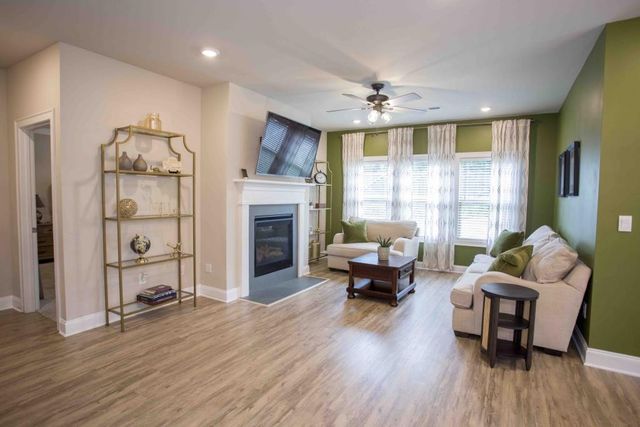 622 Shadow Moss Avenue, Canton, GA 30115