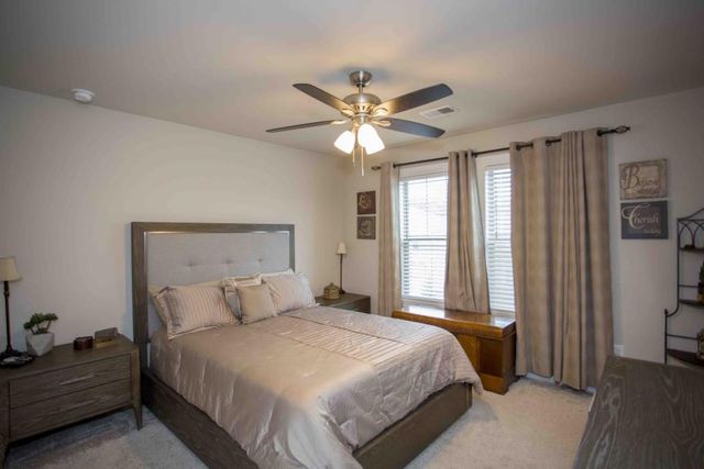 622 Shadow Moss Avenue, Canton, GA 30115