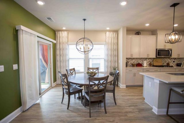 622 Shadow Moss Avenue, Canton, GA 30115