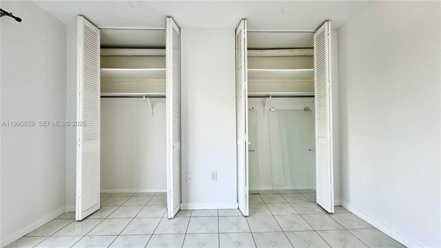 130 S Shore Dr 4B, Miami Beach, FL 33141