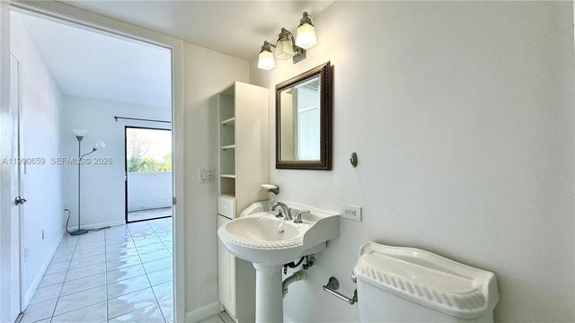 130 S Shore Dr 4B, Miami Beach, FL 33141