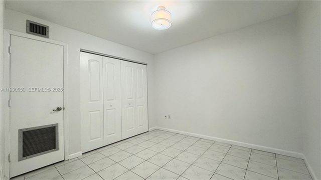 130 S Shore Dr 4B, Miami Beach, FL 33141