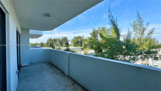 130 S Shore Dr 4B, Miami Beach, FL 33141