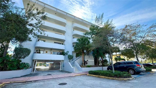 130 S Shore Dr 4B, Miami Beach, FL 33141