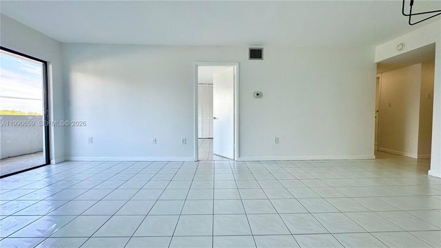 130 S Shore Dr 4B, Miami Beach, FL 33141