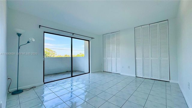130 S Shore Dr 4B, Miami Beach, FL 33141