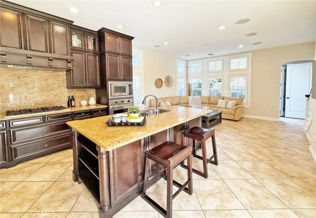 17272 Tidalridge Lane, Huntington Beach, CA 92649