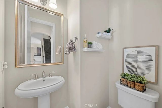 17272 Tidalridge Lane, Huntington Beach, CA 92649