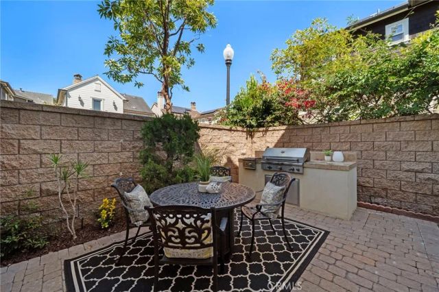 17272 Tidalridge Lane, Huntington Beach, CA 92649