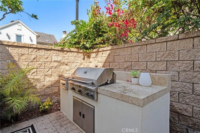 17272 Tidalridge Lane, Huntington Beach, CA 92649