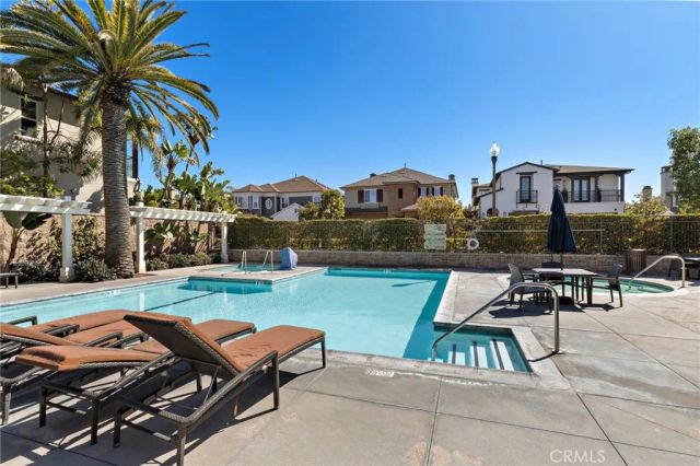 17272 Tidalridge Lane, Huntington Beach, CA 92649