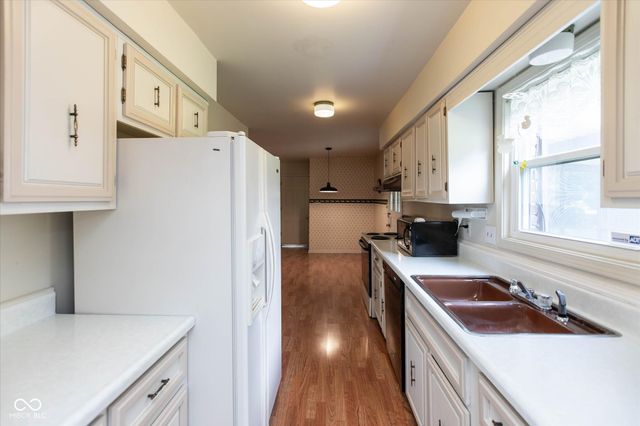 5834 Barnstable Court, Indianapolis, IN 46250