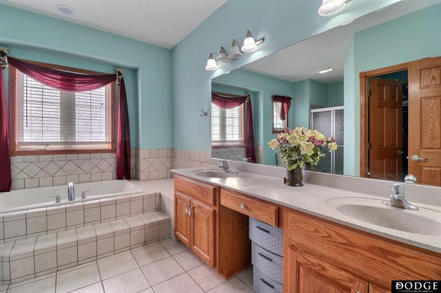 951 Abbey Lane, Fremont, NE 68025