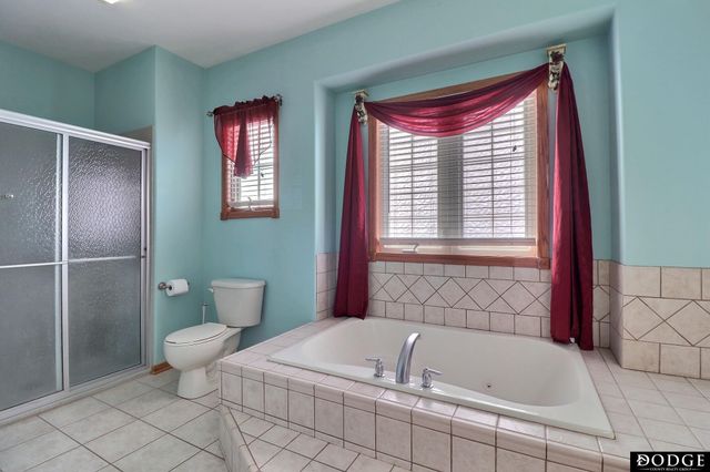 951 Abbey Lane, Fremont, NE 68025