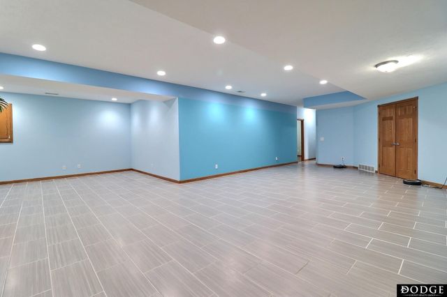 951 Abbey Lane, Fremont, NE 68025