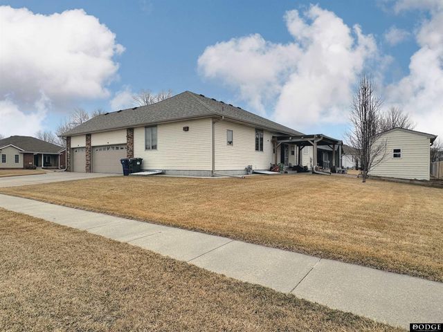 951 Abbey Lane, Fremont, NE 68025
