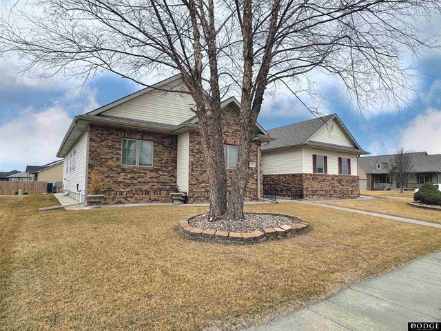 951 Abbey Lane, Fremont, NE 68025