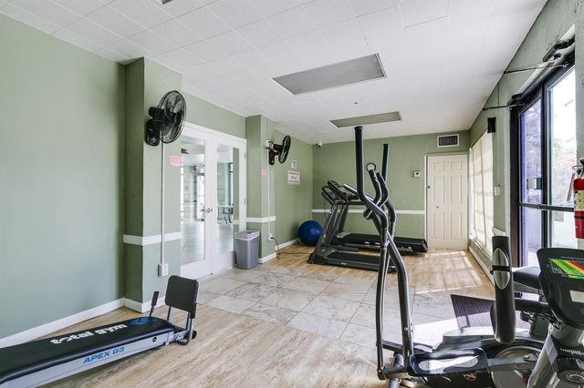 437 SW Natura Avenue F, Deerfield Beach, FL 33441