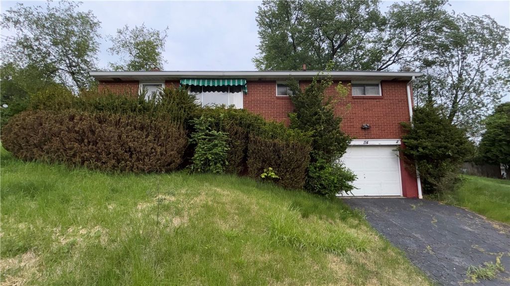 114 Spruce Dr, Shaler, PA 15116