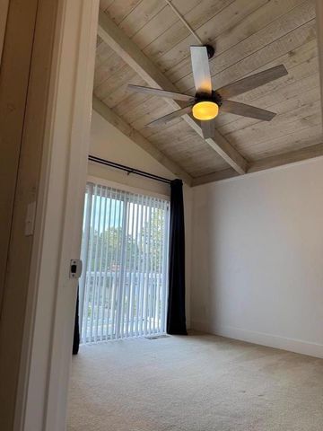 11 Pinehill Way, Monterey, CA 93940